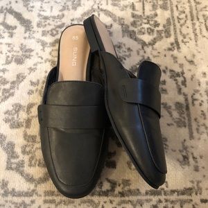 Alfred Sung slip on mules/loafers